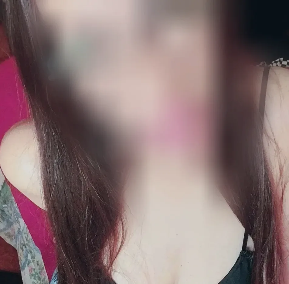 Denise, 37
