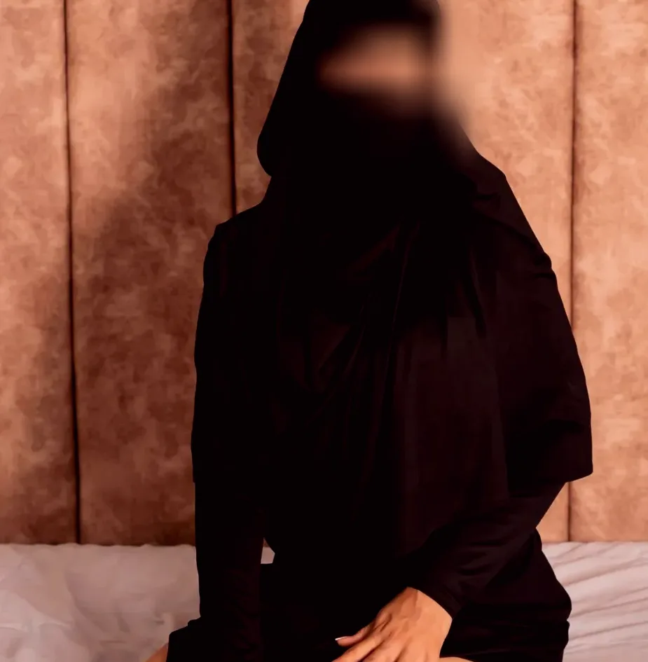 Elif, 35